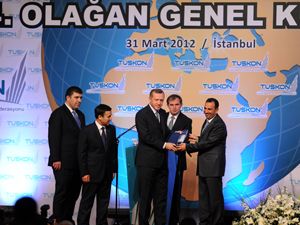 Başbakan AKTİSADı ödüllendirdi