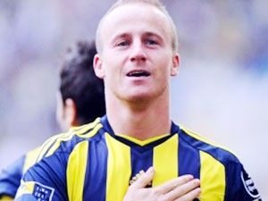 Fenerbahçeli oyuncu kaza geçirdi