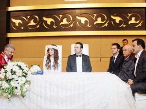 Yıldırım ve Suda ailelerinin mutlu günü