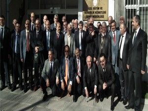 STKlar bürokratları ziyaret etti