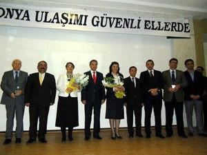 Minibüsçüler, kent protokolünü buluşturdu