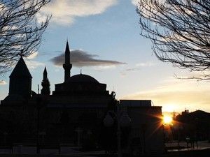 Mevlana Müzesi ve Şerafettin Camii'nde gün batımı