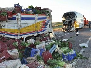 Kazada ölü sayısı 4'e yaralı sayısı 56'ya yükseldi