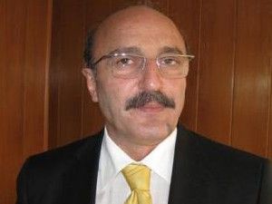 Kemal Candan polislere tebrik