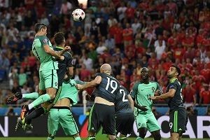 EURO 2016'da ilk finalist Portekiz!