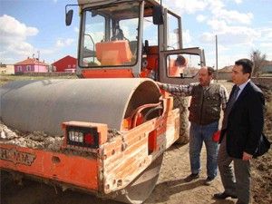 Kaymakam Işık yol çalışmalarını inceledi