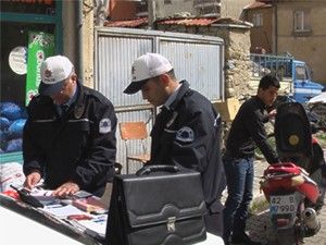 Motosikletliler takip altında