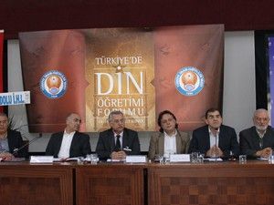 Dini uzmanlar öğretsin