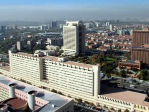 Devlet kendi binasında kiracı olacak