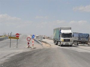 Kaşınhanı Köprüsü hâla bitirilemedi