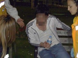 Gençlerin küpe kavgasında 2 kişi yaralandı