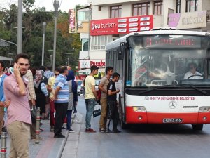 Otobüs ve Tramvay Ücretsiz Yolcu Taşıyacak