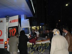 Karapınar'da otomobil motosikletle çarpıştı: 6 yaralı