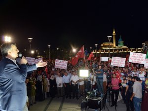 Akyürek: Tüm Dünyaya Demokrasi Dersi Veriyoruz