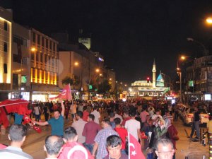 Konya’da Darbe Girişimine Tepki Devam Ediyor