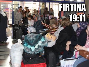 Hızlı tren seferleri aksadı