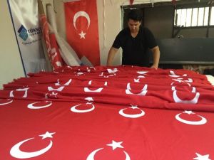 Türk Bayrağı Satışında Rekor Artış