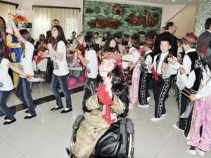 Evde eğitim alan öğrenciler, 23 Nisanı kutladı
