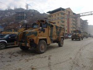 Sınıra askeri sevkiyat yapıldı