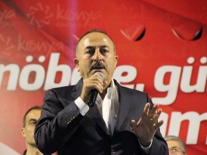 Bakan Çavuşoğlu, Konya’da Demokrasi Nöbetine Katıldı