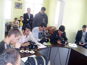 İşçi tatilinde gerçek işçiler yine işbaşında