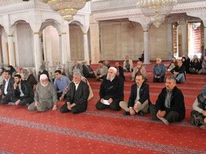 Umrede vaktinizi iyi değerlendirin