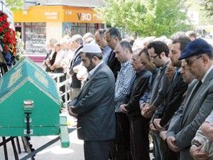 Tokgöz dualarla uğurlandı