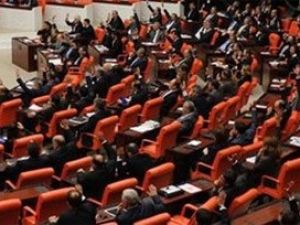 Meclis darbe komisyonu iş başı yapıyor