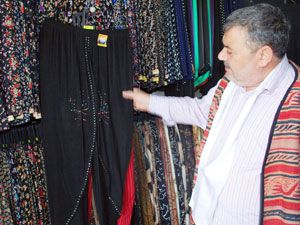 Anadolu şalvarına şehirli kadın ilgisi
