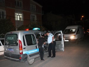 Kardeşi tarafından yedi yerinden bıçaklandı