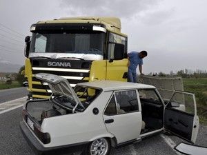 Seydişehir'de trafik kazası: 3 yaralı