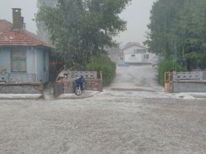 Beyşehir'de Ağustosta dolu yağışı