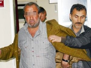 Sigara vermeyince bıçaklandı