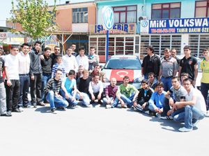 Şehitlere saygı konvoyu