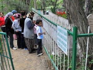 Türbelerde hıdırellez yoğunluğu