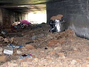 4 bakana yönelik bombalı saldırı önlendi