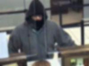 Bankada bombalı soygun girişimi