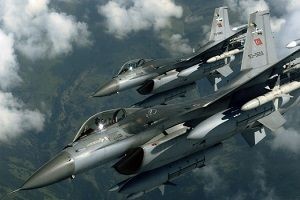 F-16'lar Kuzey Irak'ı bombaladı
