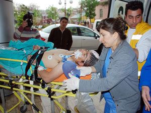 Yollar bitmiyor, ömürler gidiyor!