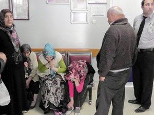 Üç yaşındaki çocuk beşinci kattan düştü