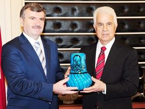 Dünya, Rumların anlaşmazlığını