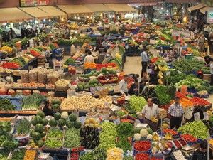 Yerli ürünler çıktı, sebze fiyatı düştü