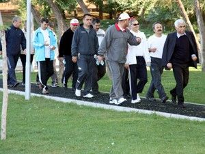 Aksaray protokolünden ''Sağlıklı yaşam yürüyüşü''