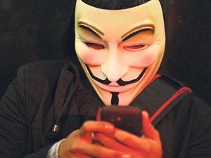 Anonymous onlara da saldırdı