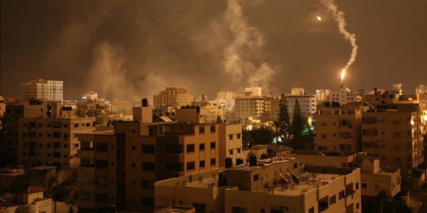İsrail'e ait jetler şuan Gazze'yi vuruyor!