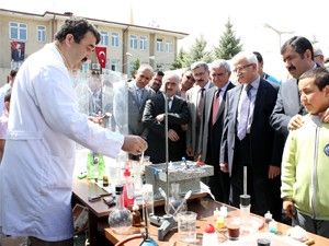 Konya'da ''Gezici Bilim Merkezi'' hizmete girdi