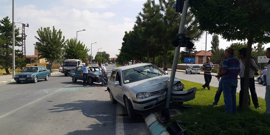 Akşehir’de trafik kazası: 3 yaralı
