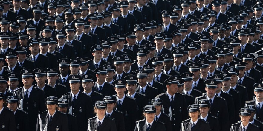 Kadın polislere başörtüsü serbestliği