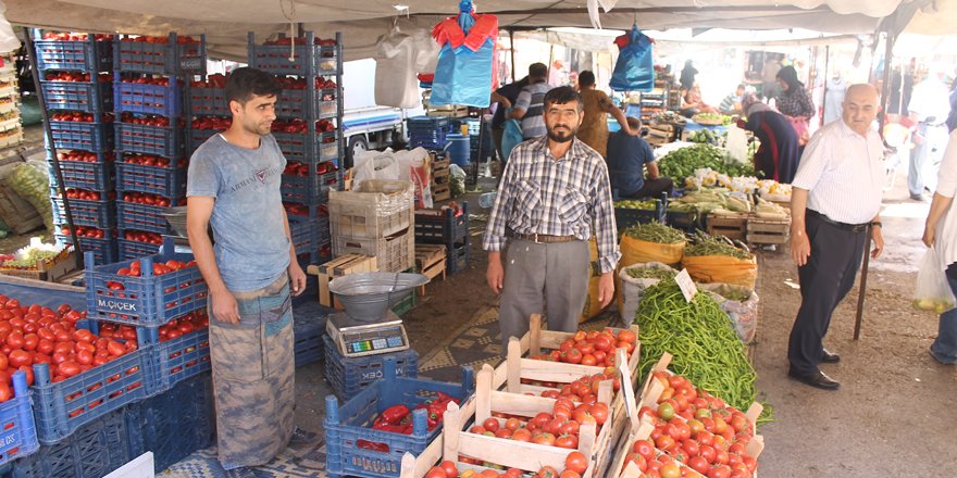 Pazarda kış mesaisi başladı