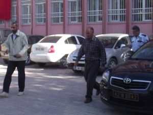 Kuluda yakalanan sahte paracı tutuklandı